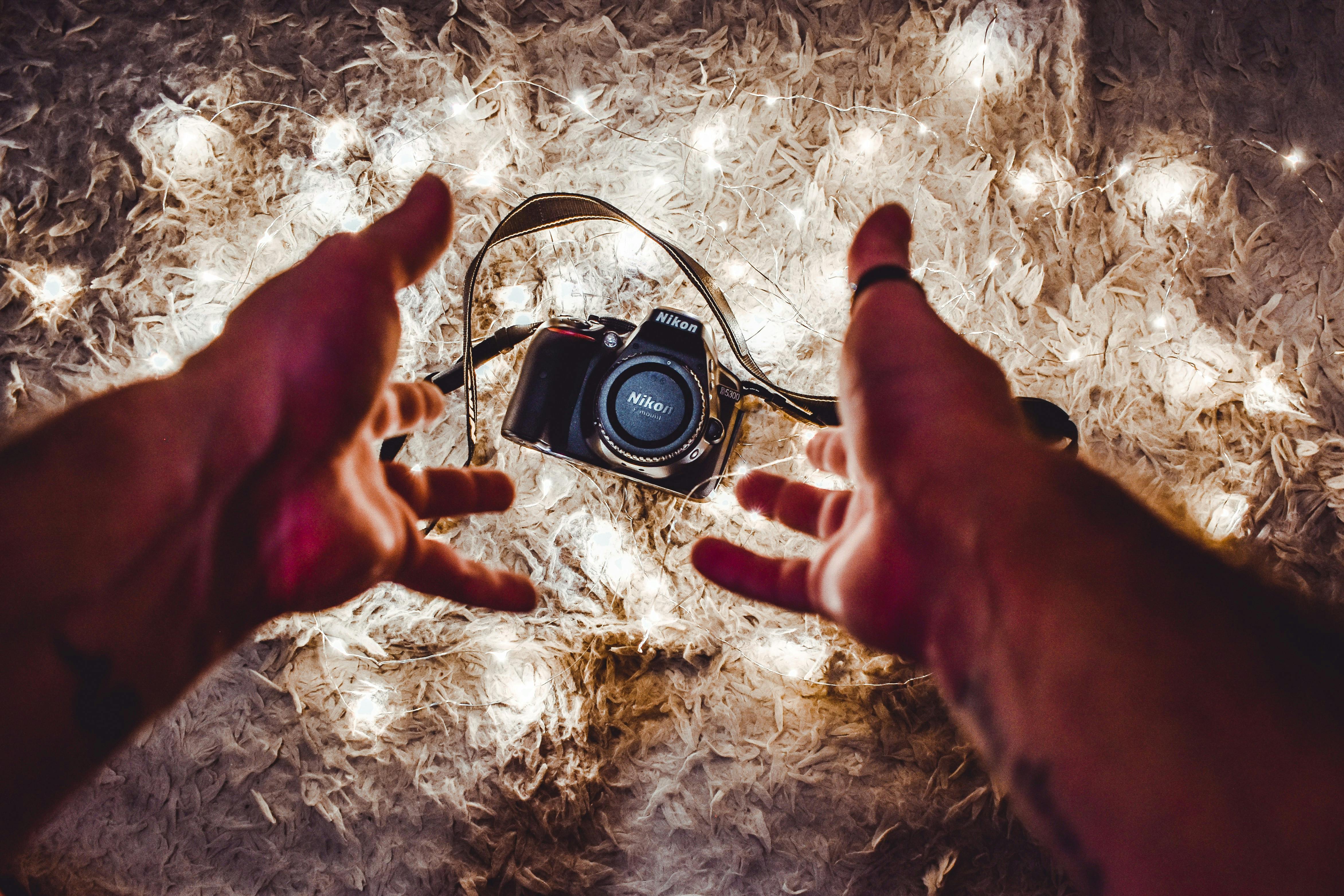 Red and Black Dslr Camera · Free Stock Photo