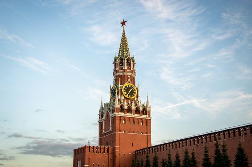 Free The iconic Spasskaya Tower of the Moscow Kremlin under a beautiful evening sky. Stock Photo