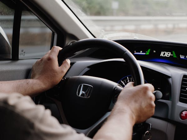 Honda Insight: The Hybrid Sedan for the Eco-Conscious Driver