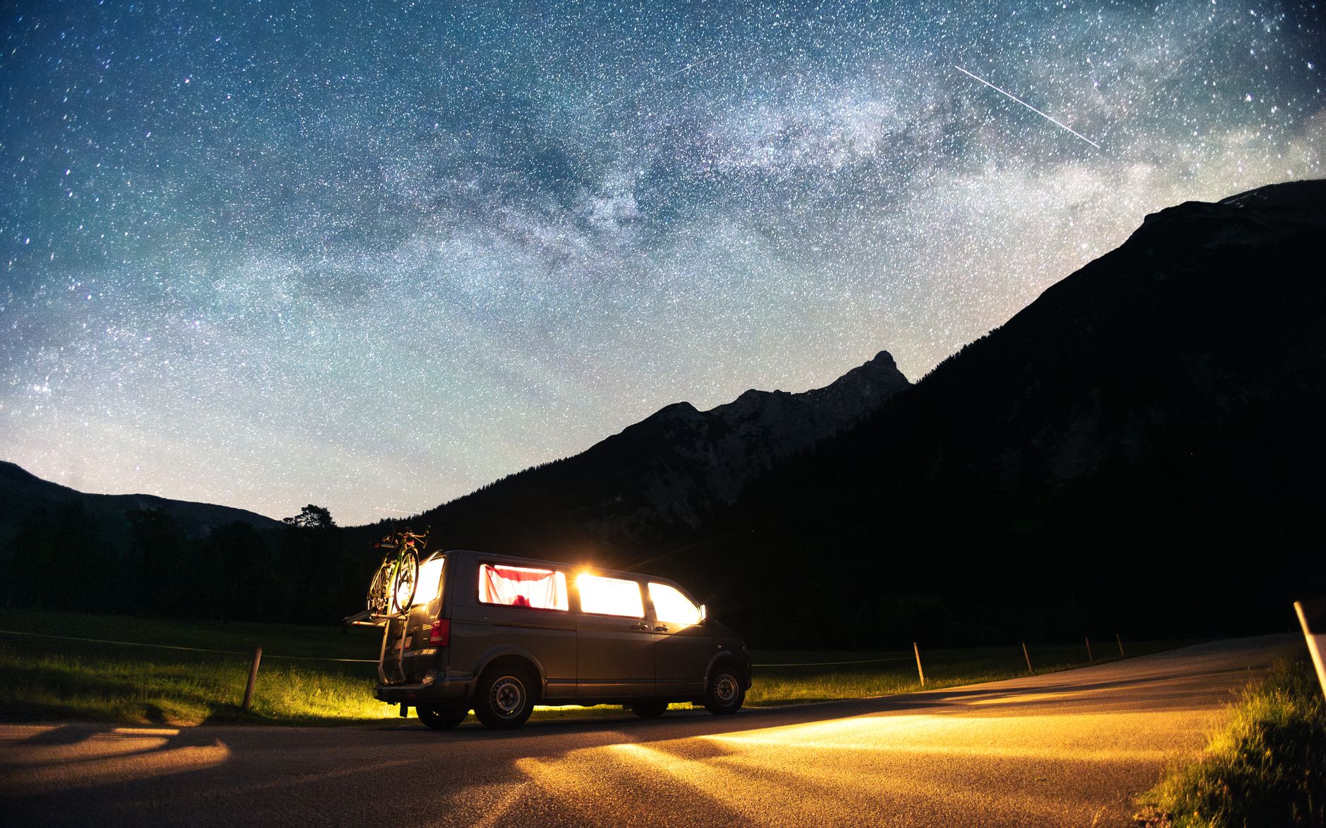 Road trip Europe van aménagé itinéraire été 2026 - illustration