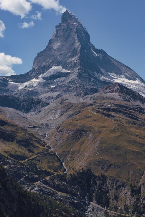 Free Majestic view of Matterhorn mountain in the Swiss Alps, perfect for travel and nature photography enthusiasts. Stock Photo