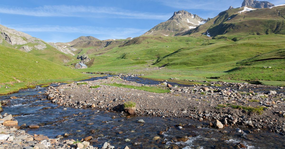 Vallystream Pool Stream in Valley · Free Stock Photo