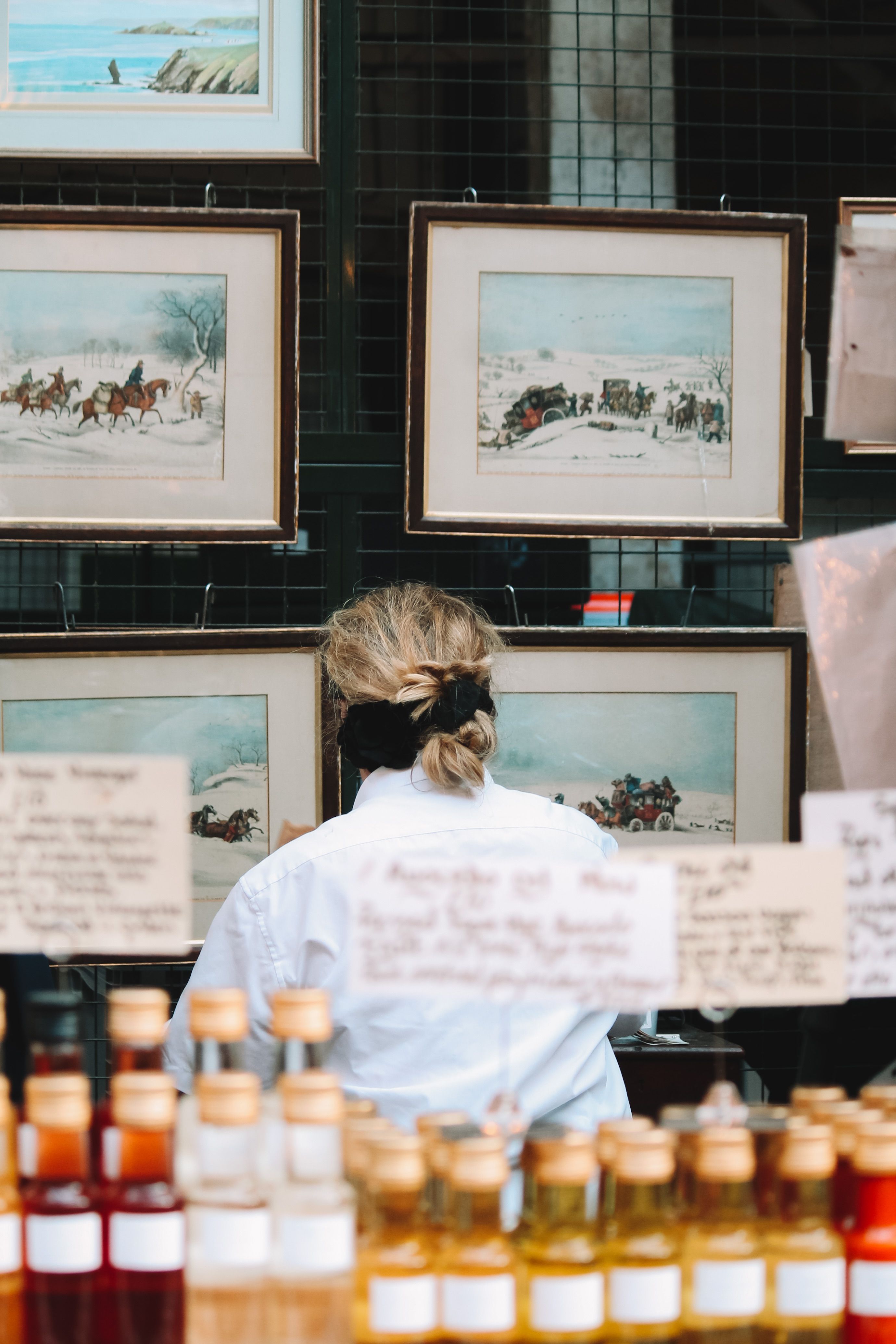 Saleswoman in a Shop · Free Stock Photo