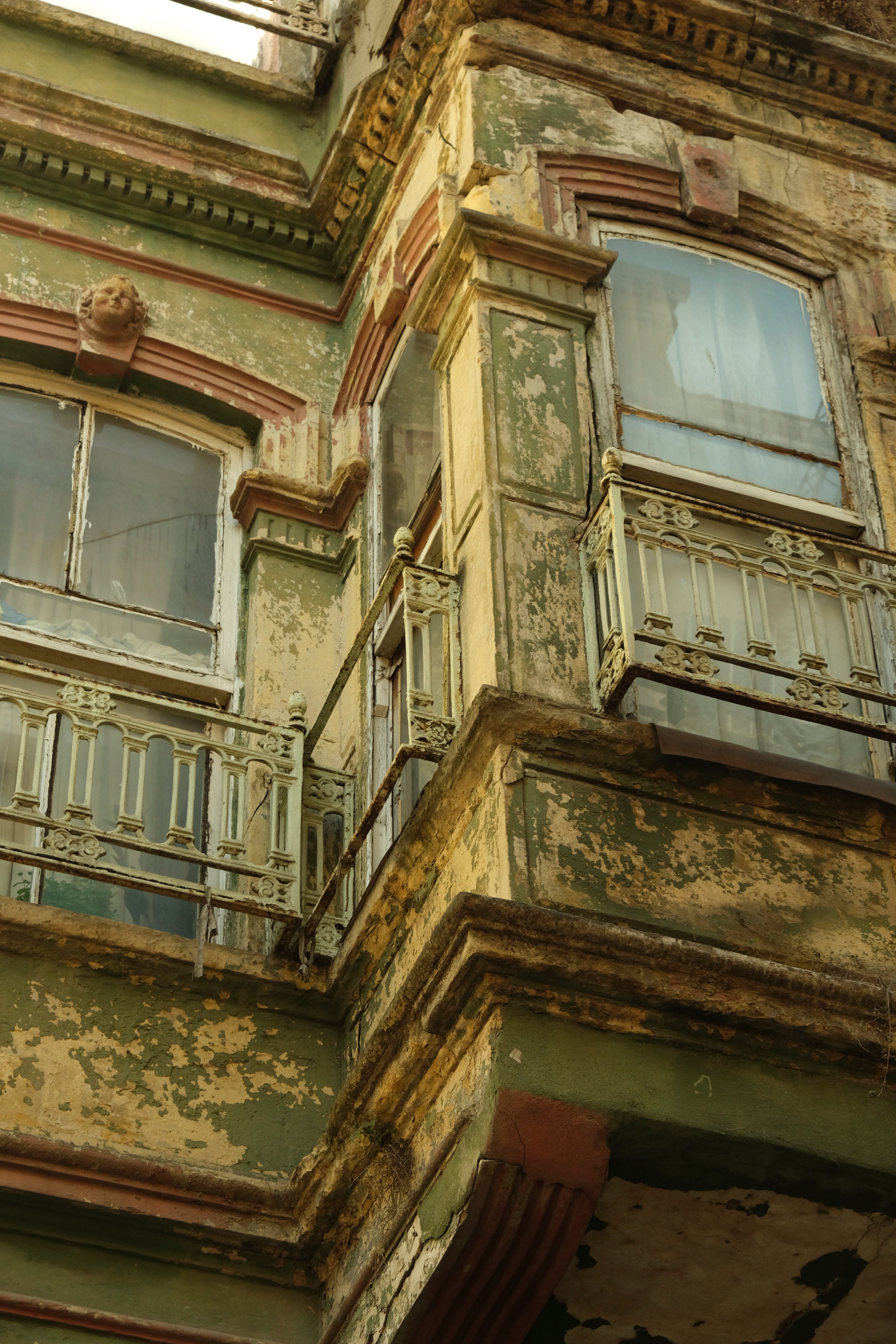 Close-up of the Facade of an Old Building · Free Stock Photo