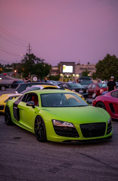 Audi R8 and Cars behind