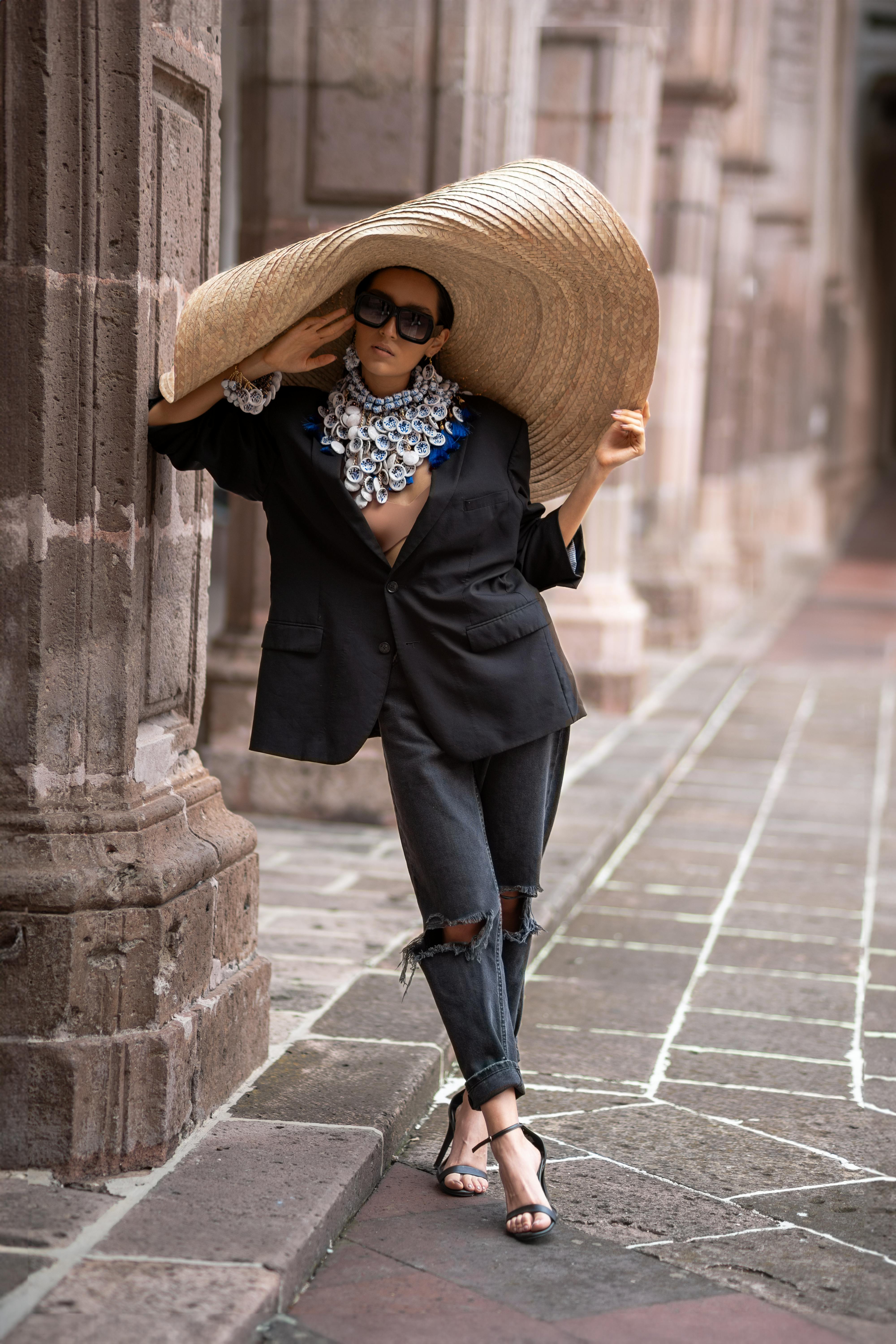 Big hat and sunglasses on sale