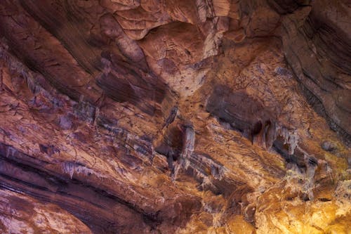 Kostenloses Stock Foto zu decke, erodiert, felsen