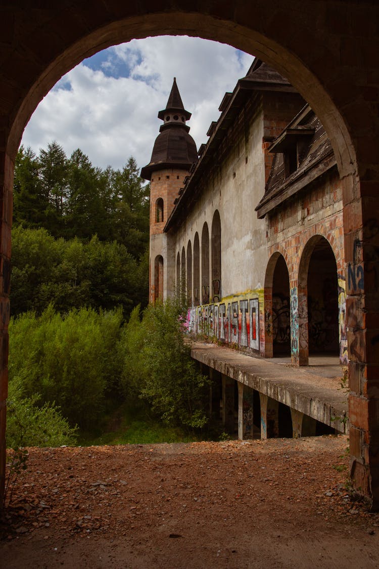 Abandoned Unfinished Lapalice Castle