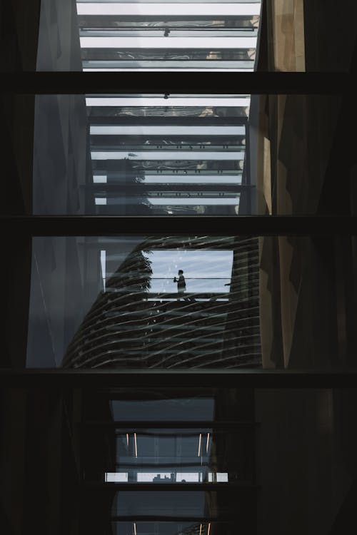 Бесплатное стоковое фото с абстрактный, вертикальный выстрел, город