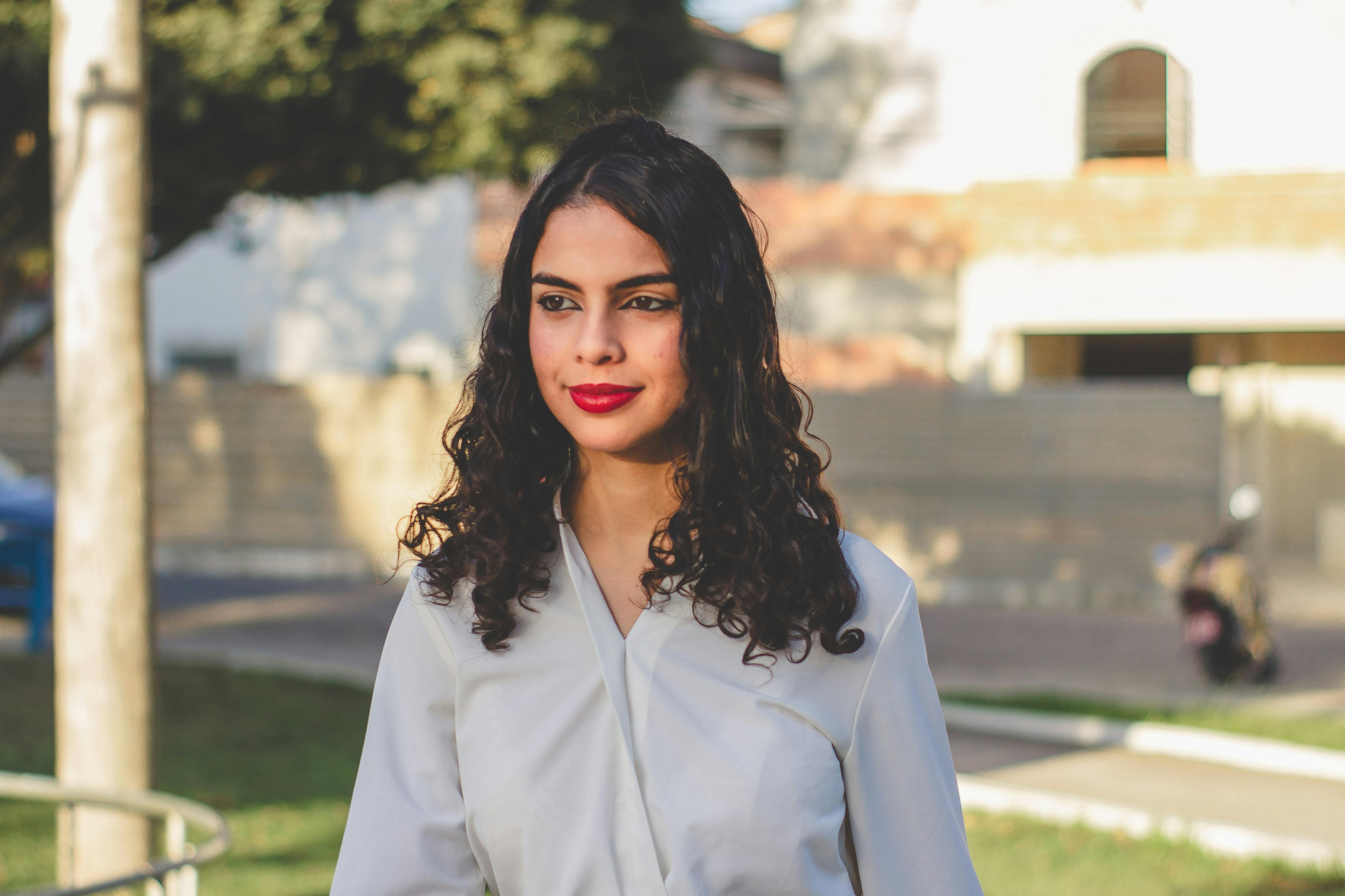 Brunette Woman with Red Lips · Free Stock Photo