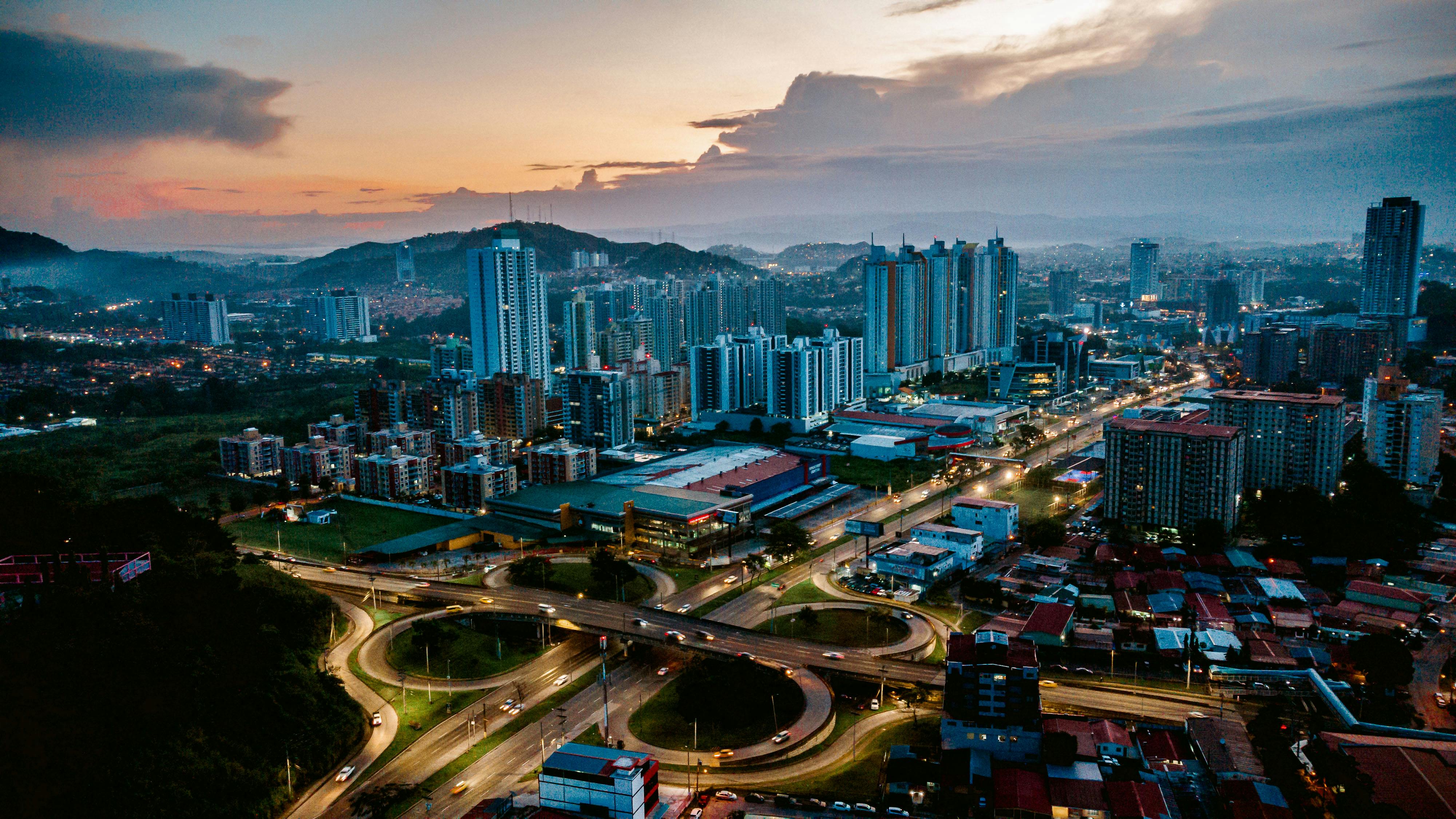 Tumba muerto Ciudad de panamà · Free Stock Photo