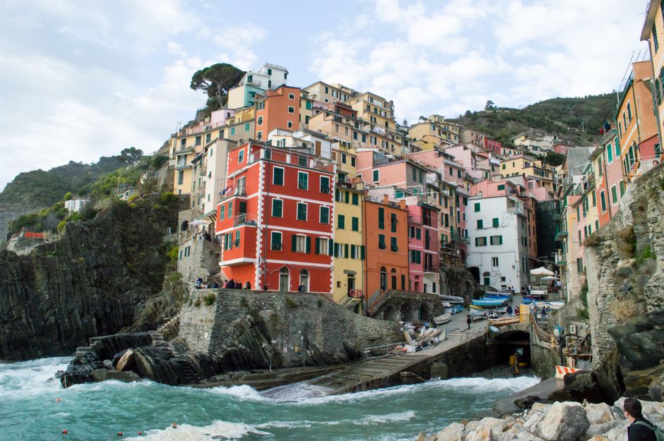 Vibrant coastal architecture in Cinque Terre, Italy, showcasing a picturesque Mediterranean scene.