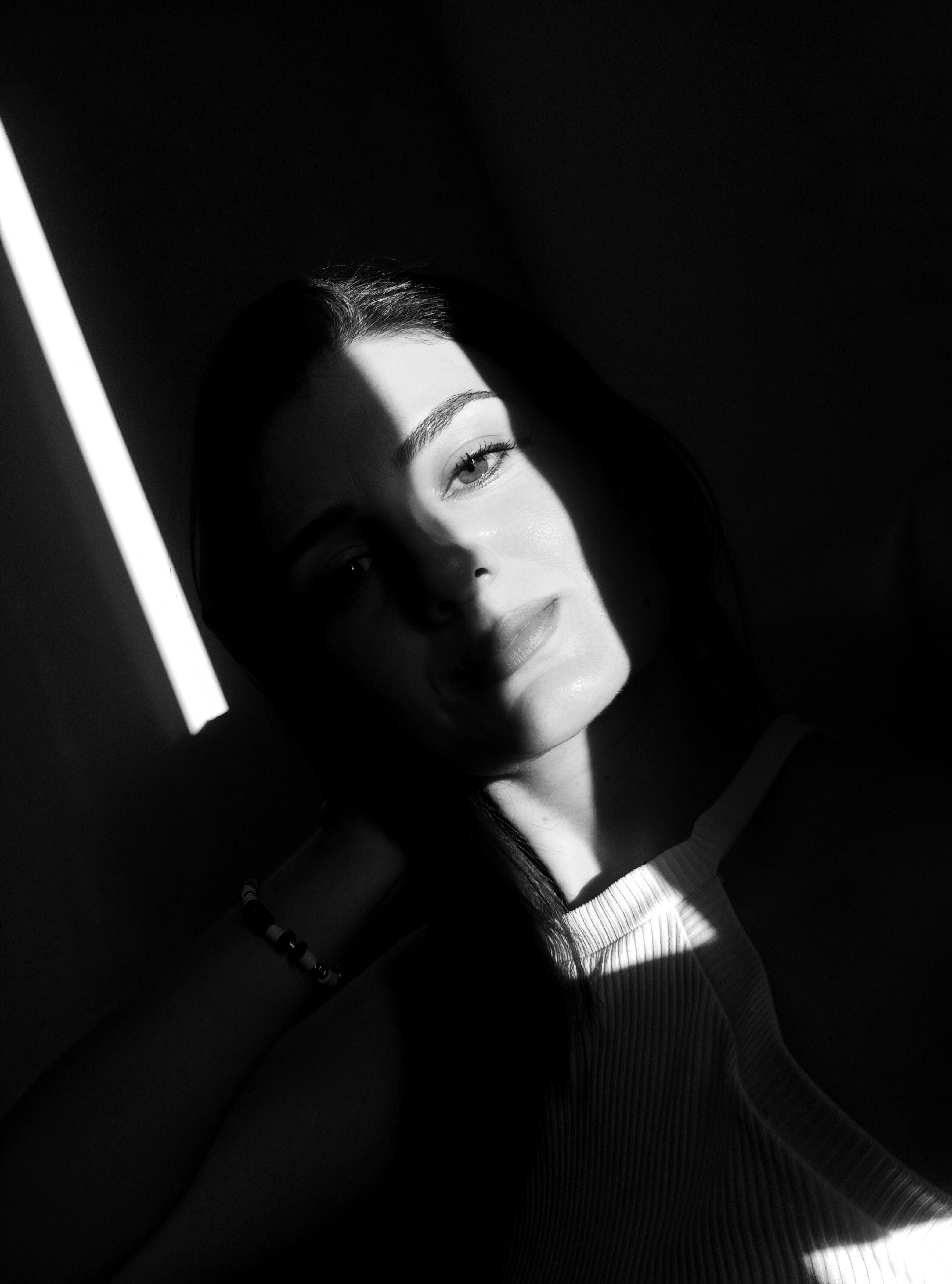 Woman Face in Darkness · Free Stock Photo