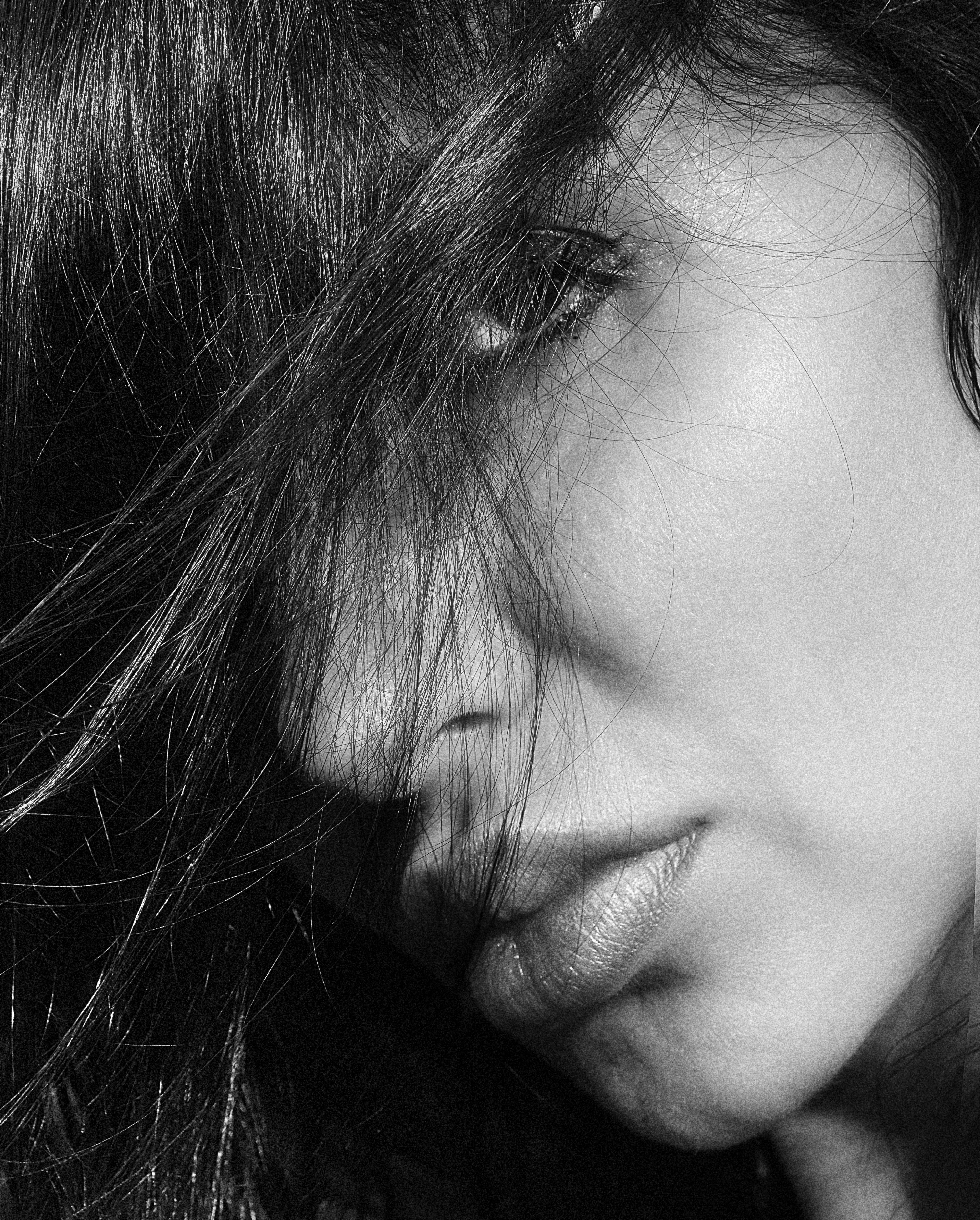 Portrait of Woman in Black and White · Free Stock Photo