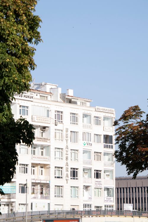 Free Vertical shot of Beyaz Saray Hotel in Istanbul, Turkey, showcasing modern architecture. Stock Photo