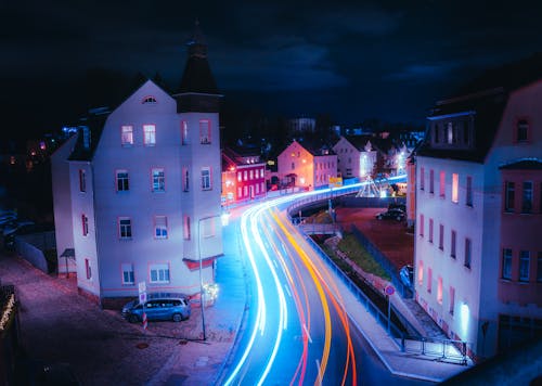 Foto profissional grátis de edifícios, iluminado, luzes