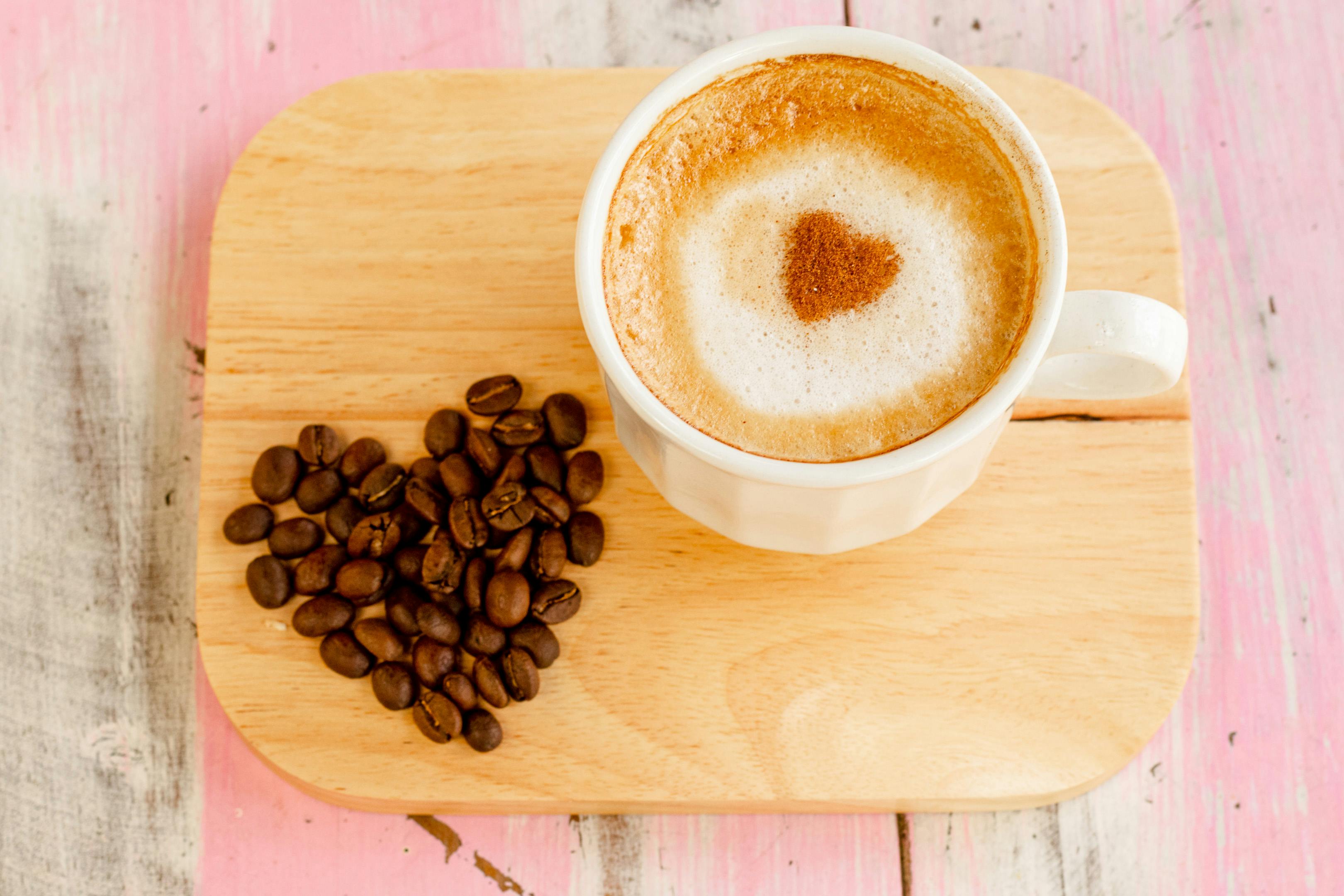 Does Coffee Make You Gain Weight? Here's What a Dietitian Has to Say — Photo by Apoteosico on Pexels