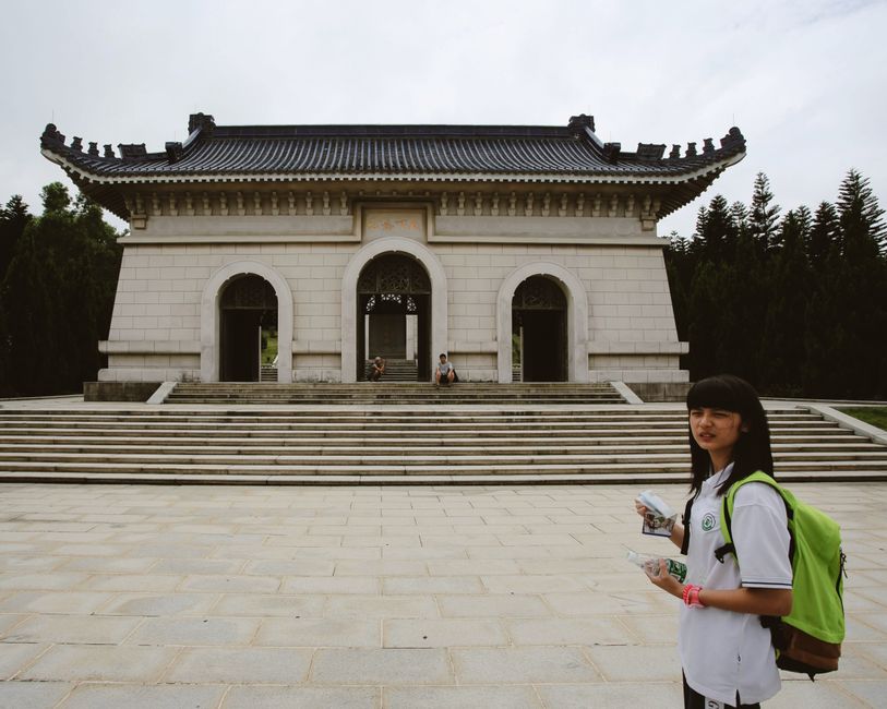 Sun Yat — Who Was Sun Yat-sen and Why Does His Tomb Matter?