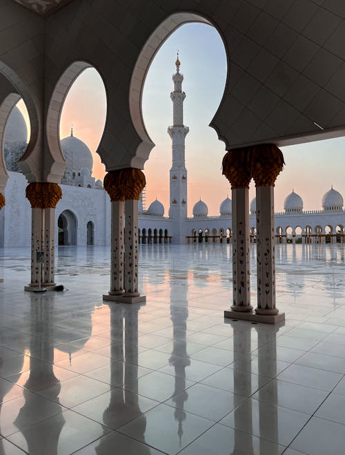 Courtyard of Sheikh Zayed Grand Mosque in Abu Dhabi