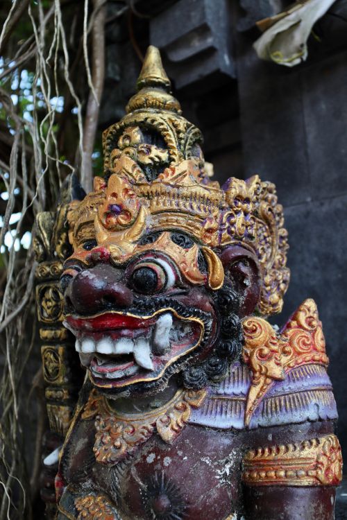 Free Detailed image of a traditional Balinese Barong statue with vibrant colors. Stock Photo