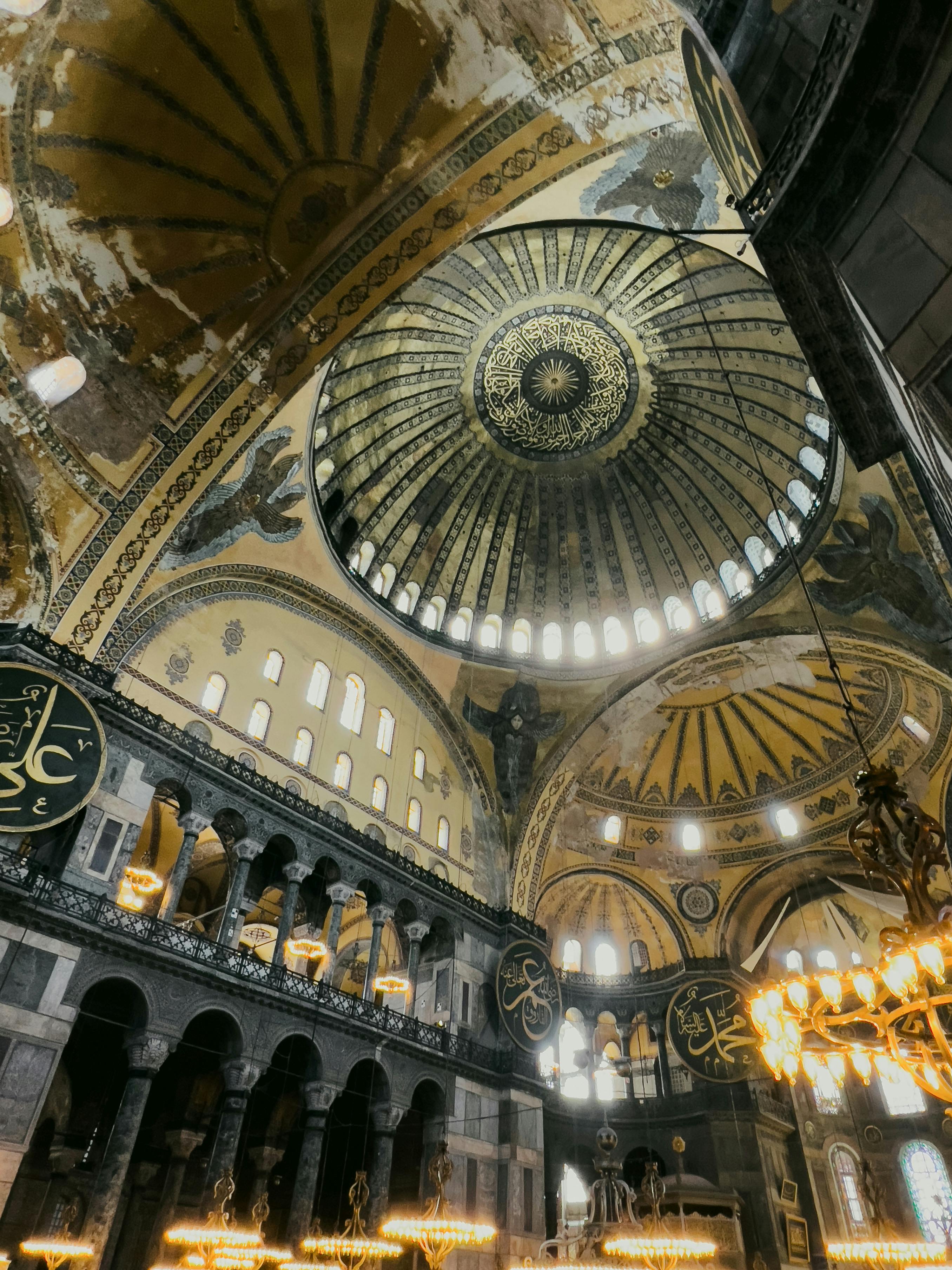 Lebih dari Sekadar Bangunan: Simbol Kemegahan Islam