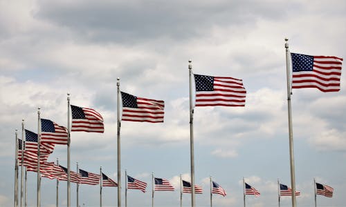 Ingyenes stockfotó Amerikai zászlók, felhők, információs szimbólumok témában
