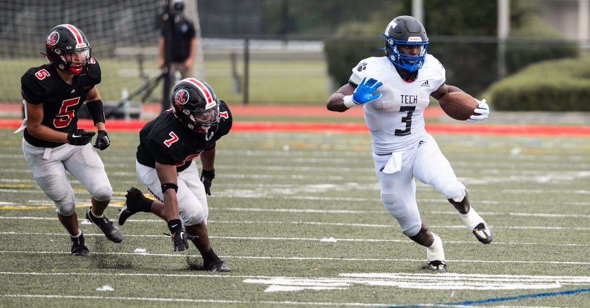 尼克·克羅斯合約之謎:小馬隊防守重建與2026 NFL安全衛市場Salary Cap策略 尼克·克羅斯合約之謎:小馬隊防守重建與2026 NFL安全衛市場Salary Cap策略