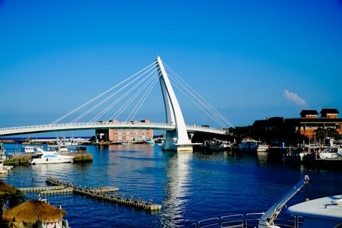 Lovers Bridge in Taiwan