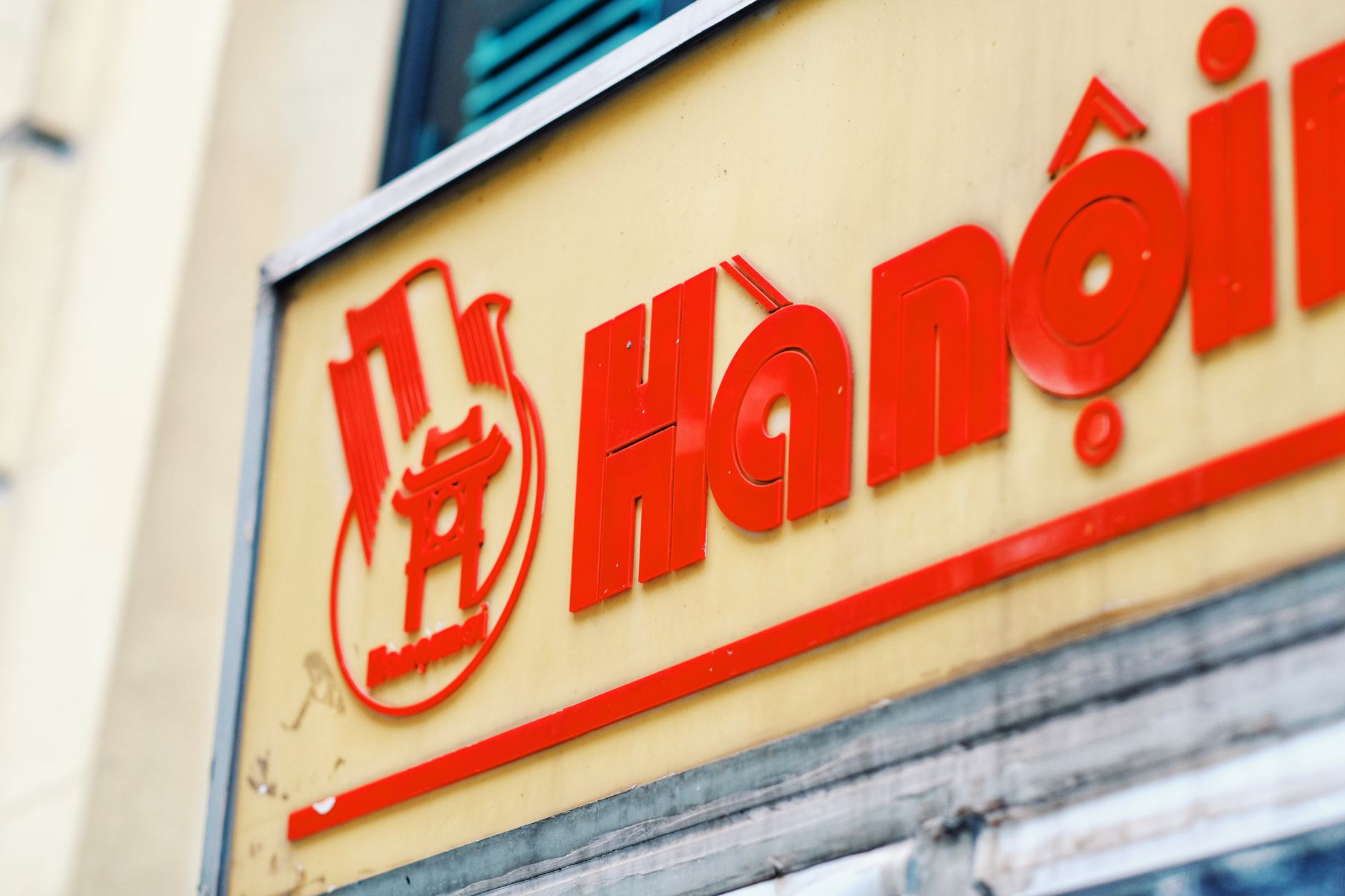 Phân tích thị trường FMCG: Các Doanh nghiệp Lớn Đẩy Mạnh Tăng Trưởng, Kênh GT Đối Mặt Thách Thức