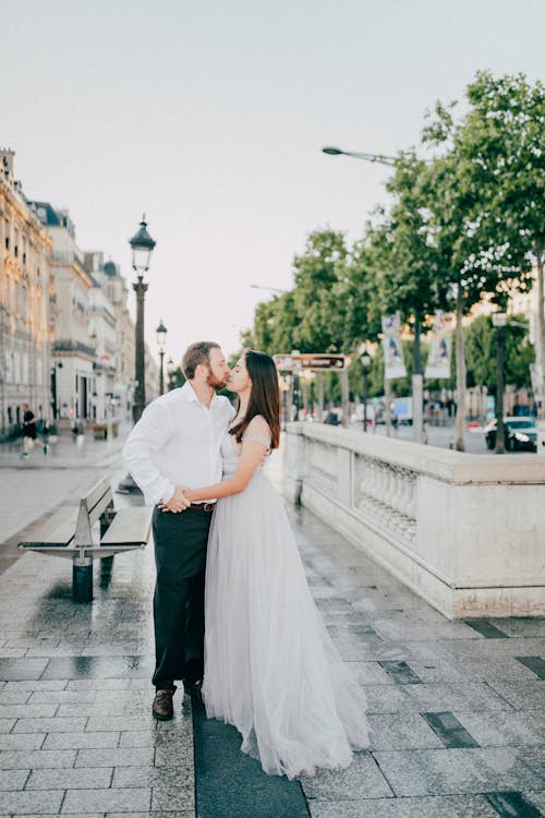 Gratis arkivbilde med brud, brudekjole, bryllupsfotografering