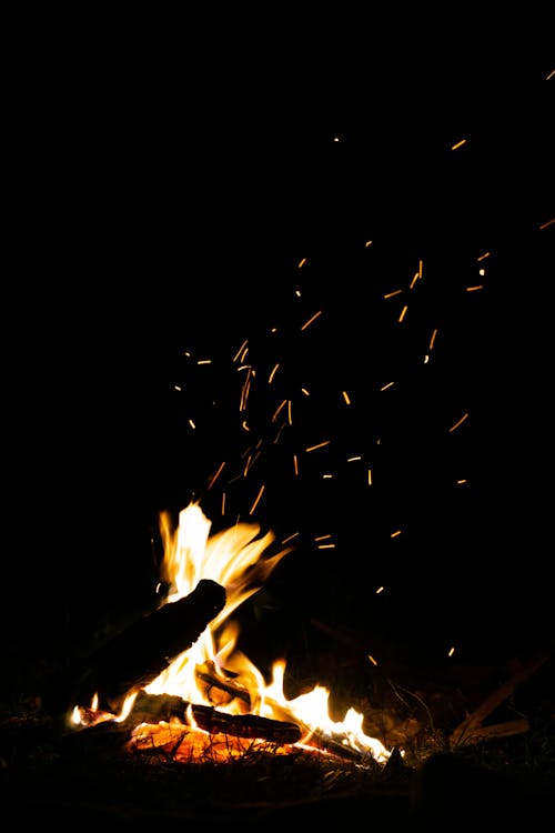 Imagine de stoc gratuită din foc de tabără