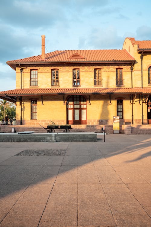 Square and Yellow Building in Aguascalientes