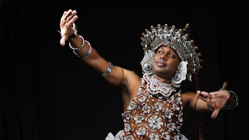 Free A vibrant depiction of a traditional Kandyan dancer in elaborate attire showcasing cultural heritage. Stock Photo