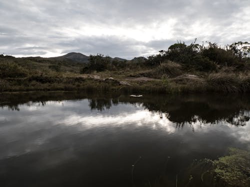 Darmowe zdjęcie z galerii z klif górski, laguna