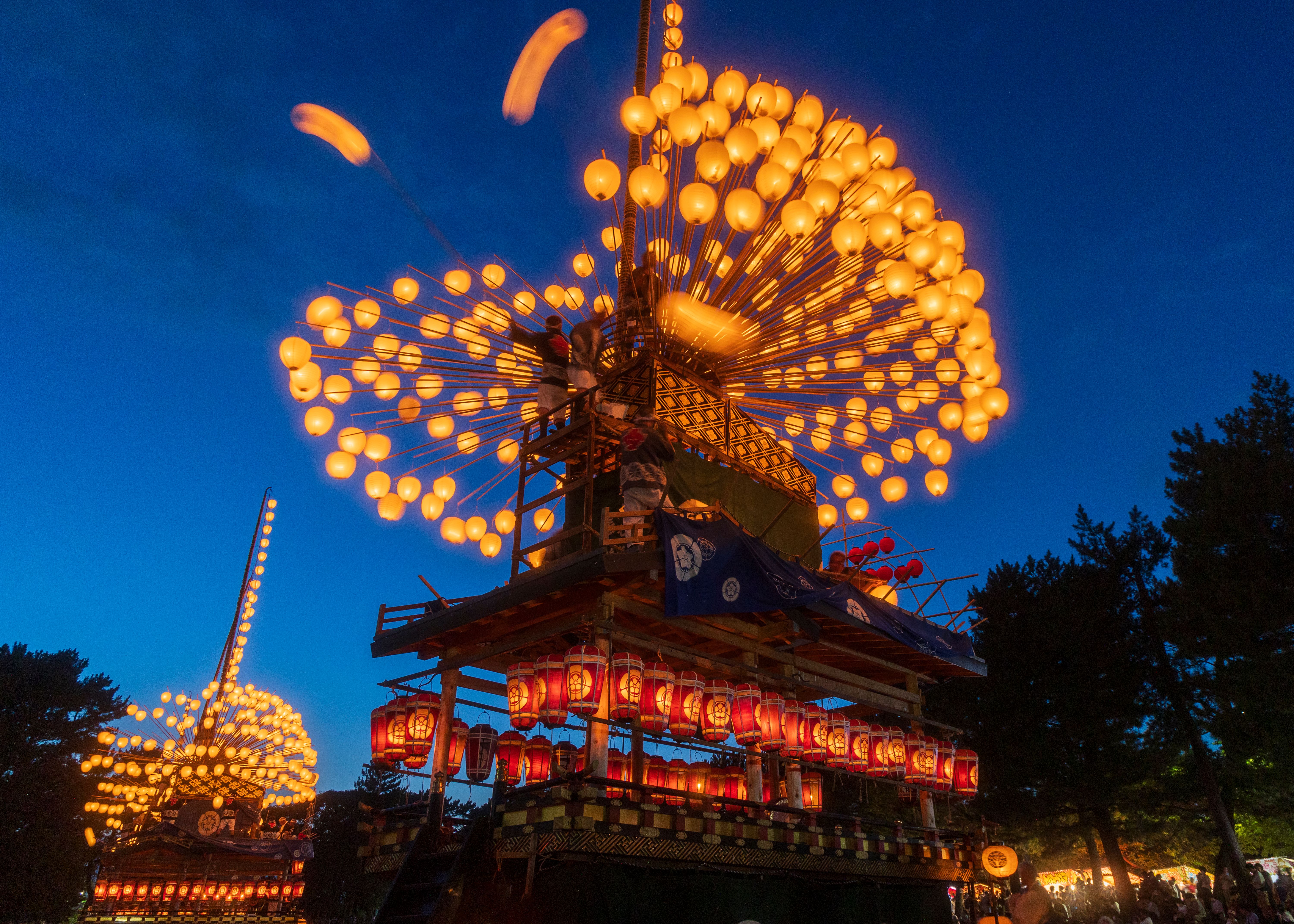 Decorated Installation for Festival in Evening · Free Stock Photo