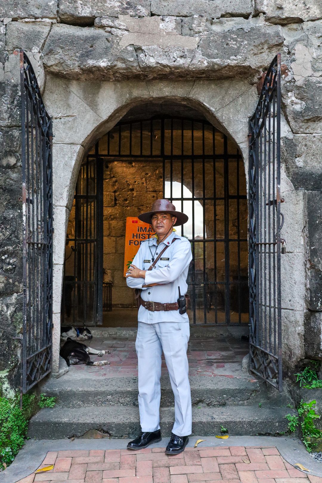 Close protection officer holding a secure entrance