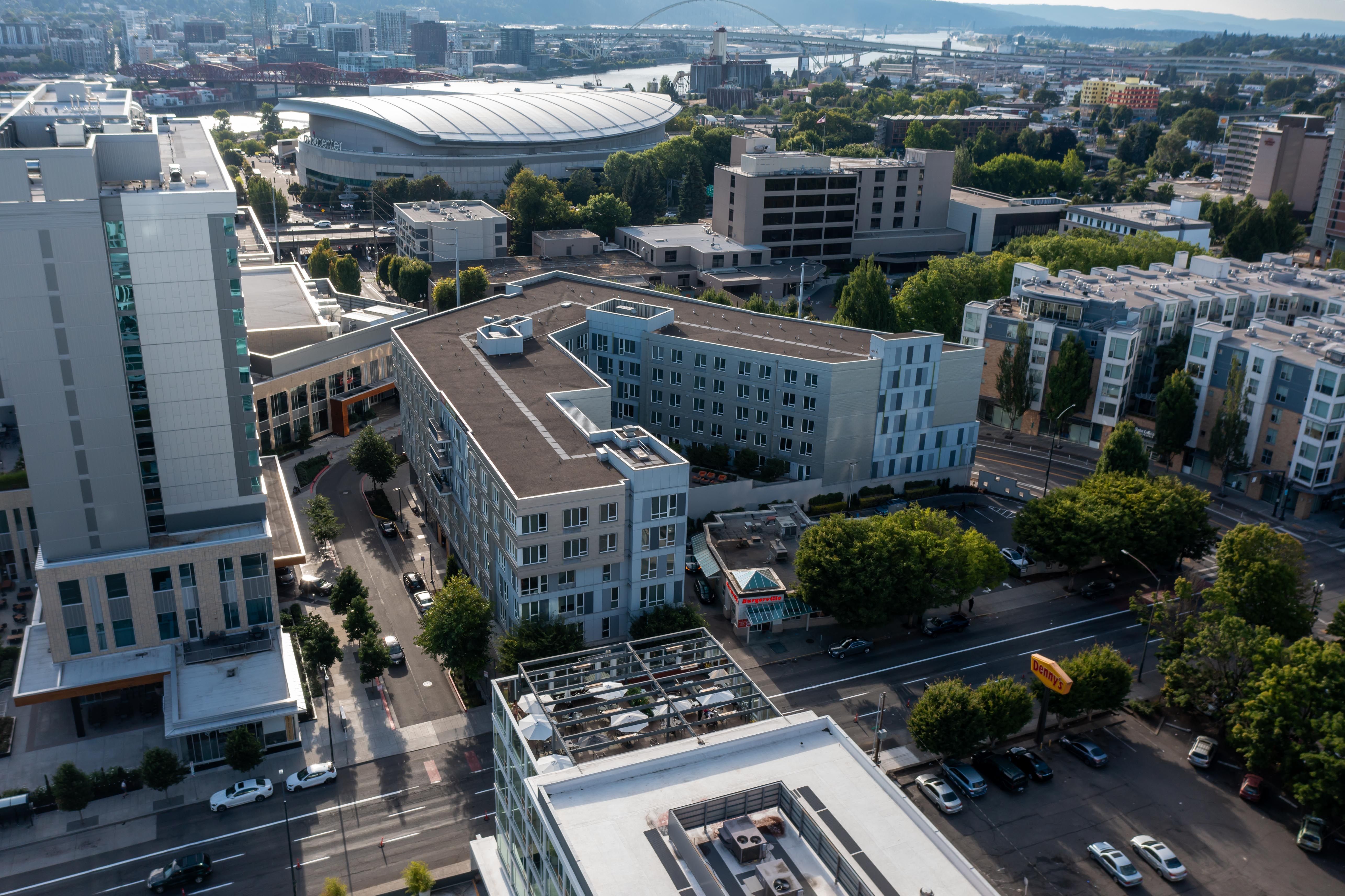 Cityscape of Portland with Moda Center · Free Stock Photo