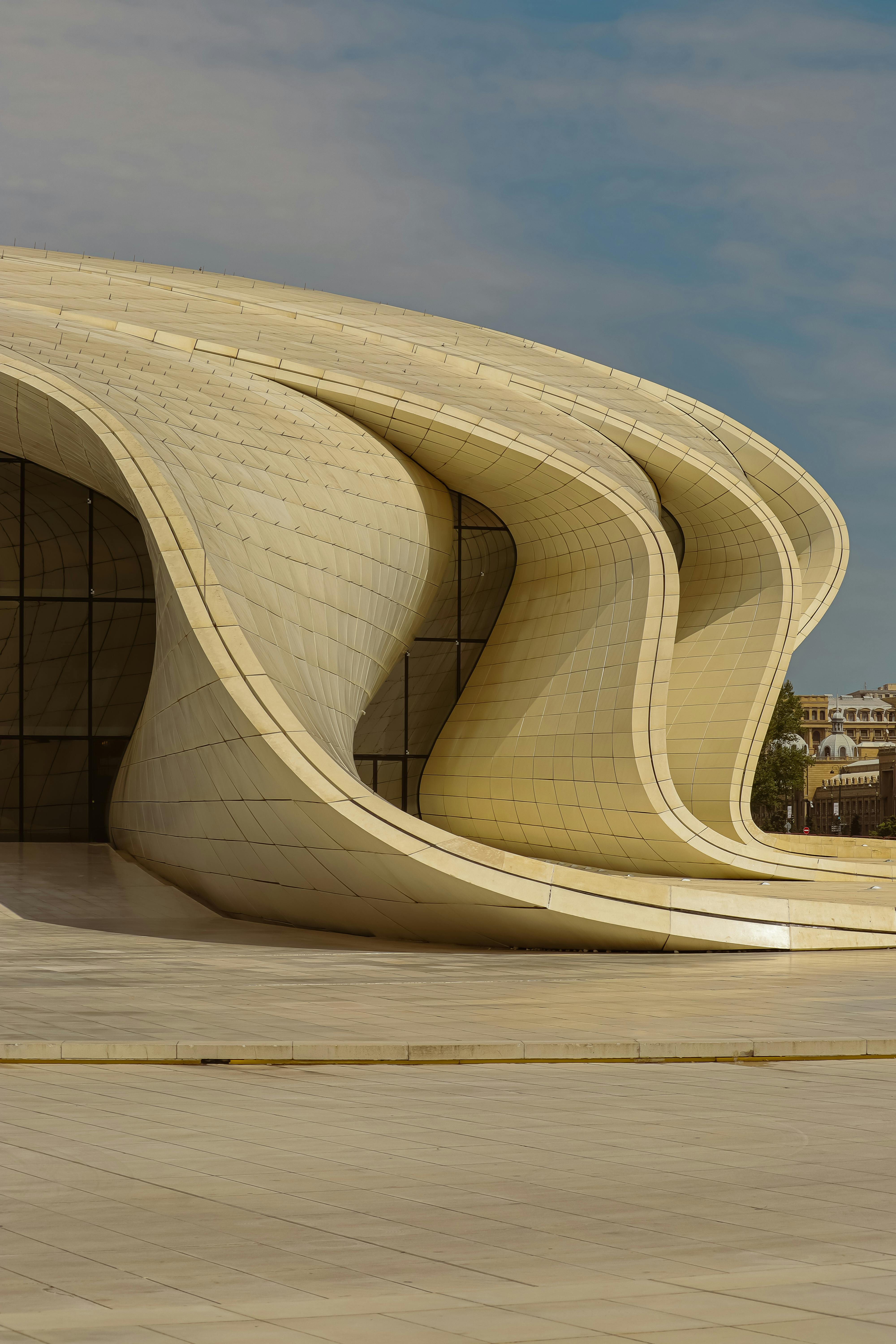 Stunning view of the Heydar Aliyev Center in Baku, showcasing innovative modern architecture.