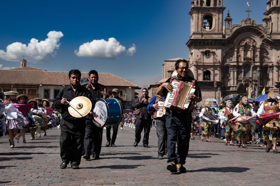 Cumbia urbana 2026: el ritmo colombiano reinventa raíces en festivales vascos de verano