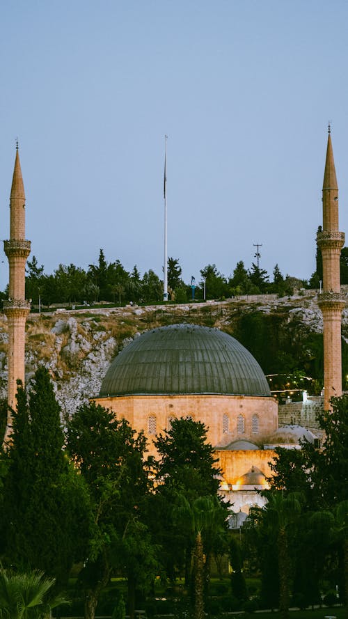 Gratis lagerfoto af bakke, islam, kuppel