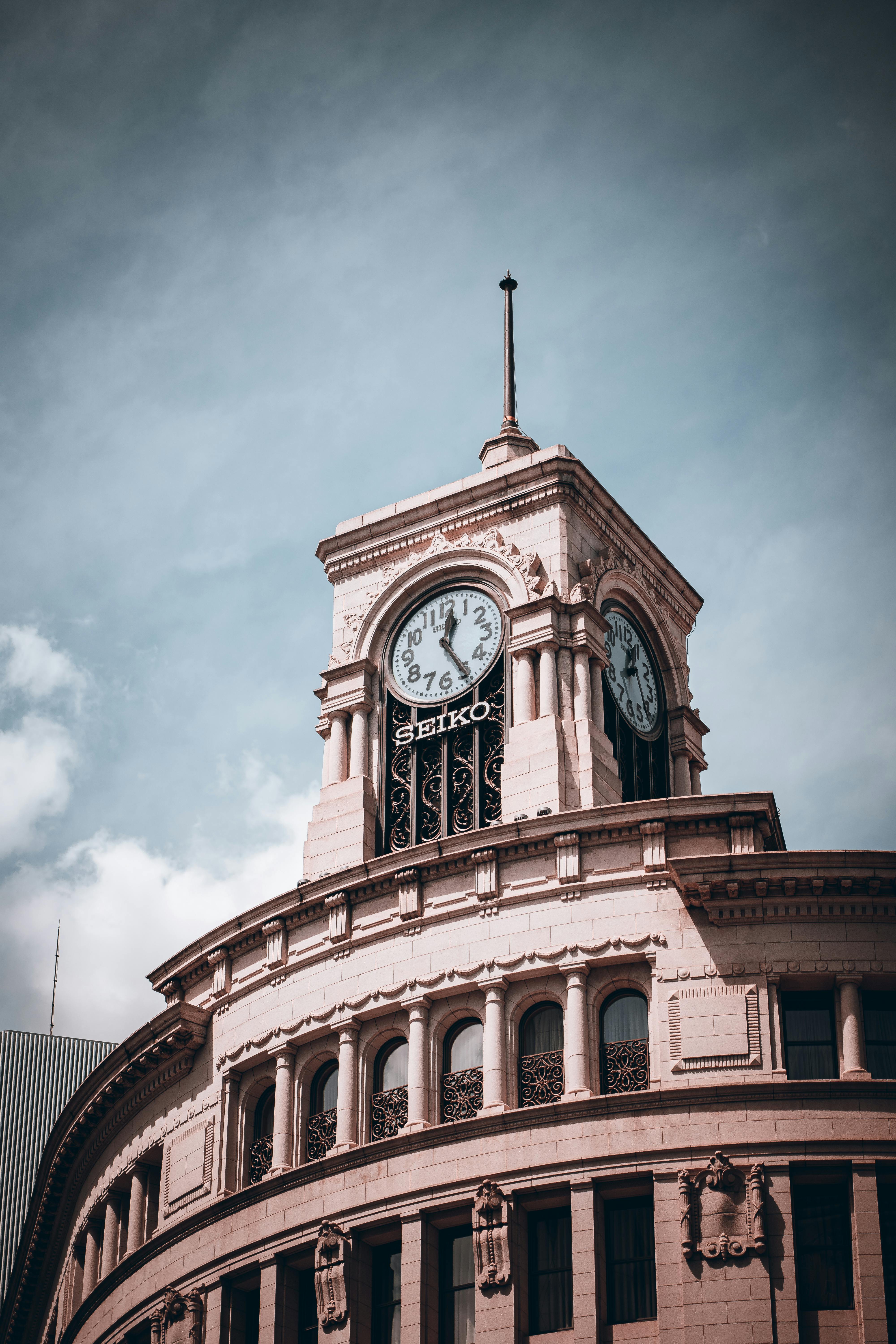 三嶋くろね 「on the clock tower」 三嶋くろね (@mishima_kurone) / X