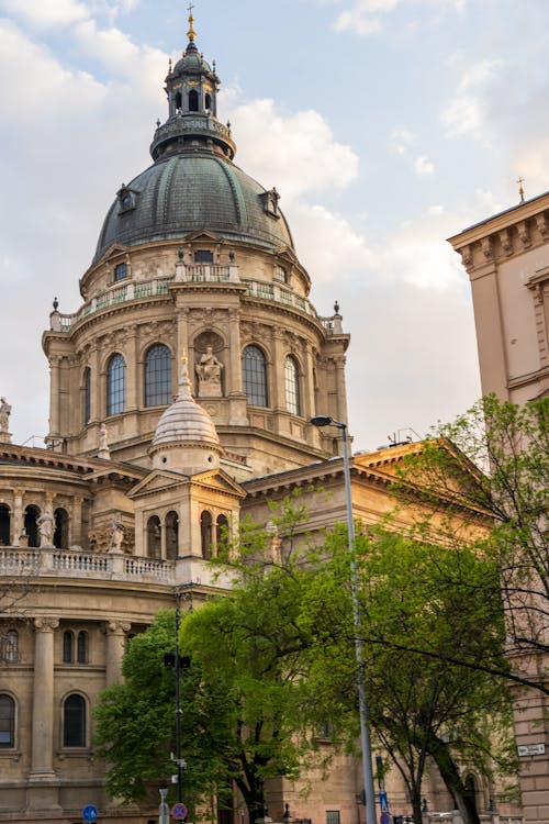 Безкоштовне стокове фото на тему «базиліка Святого Іштвана, Будапешт, вертикальні постріл»