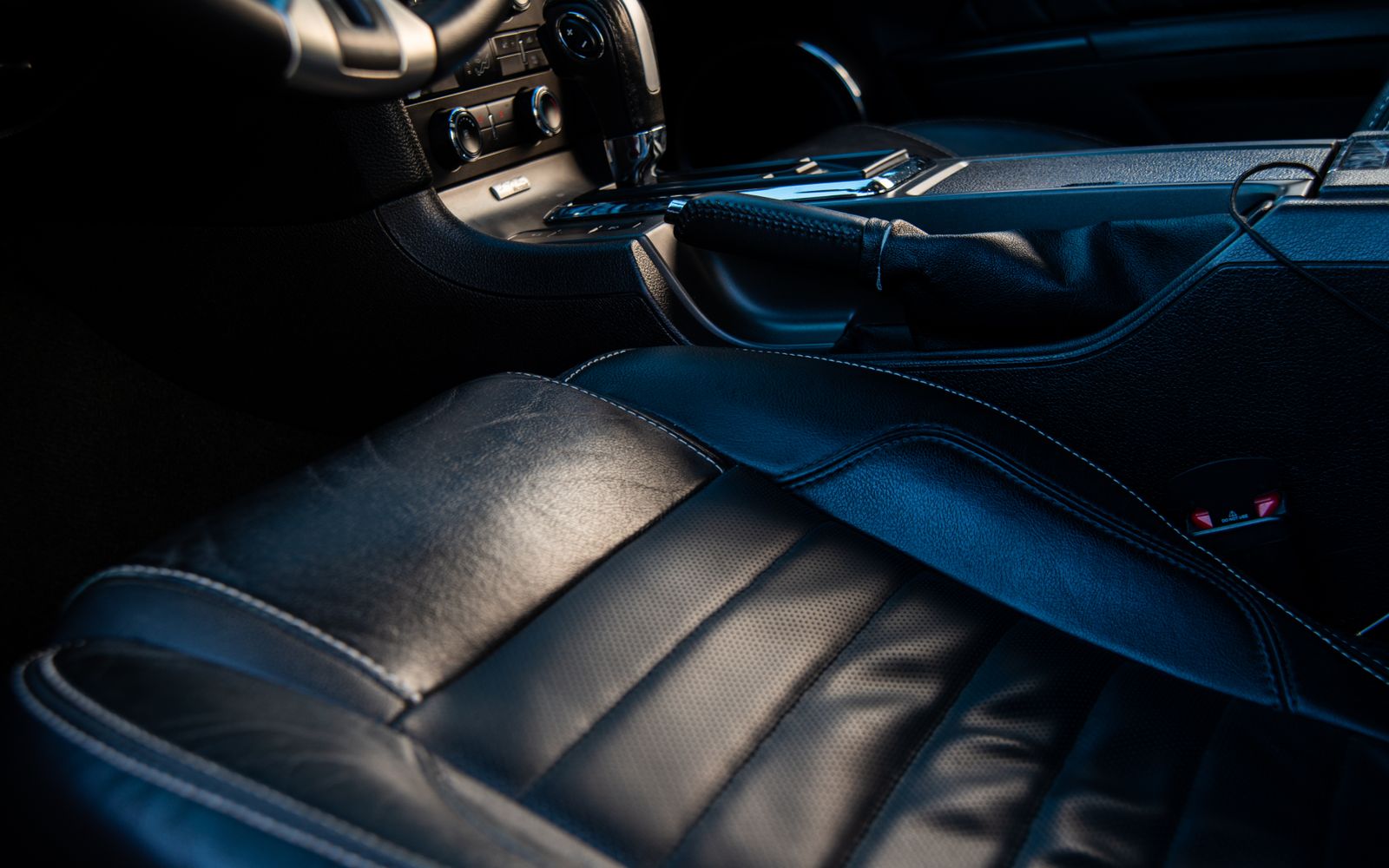 Who books a chauffeur in Middlesbrough — Platinum Chauffeurs