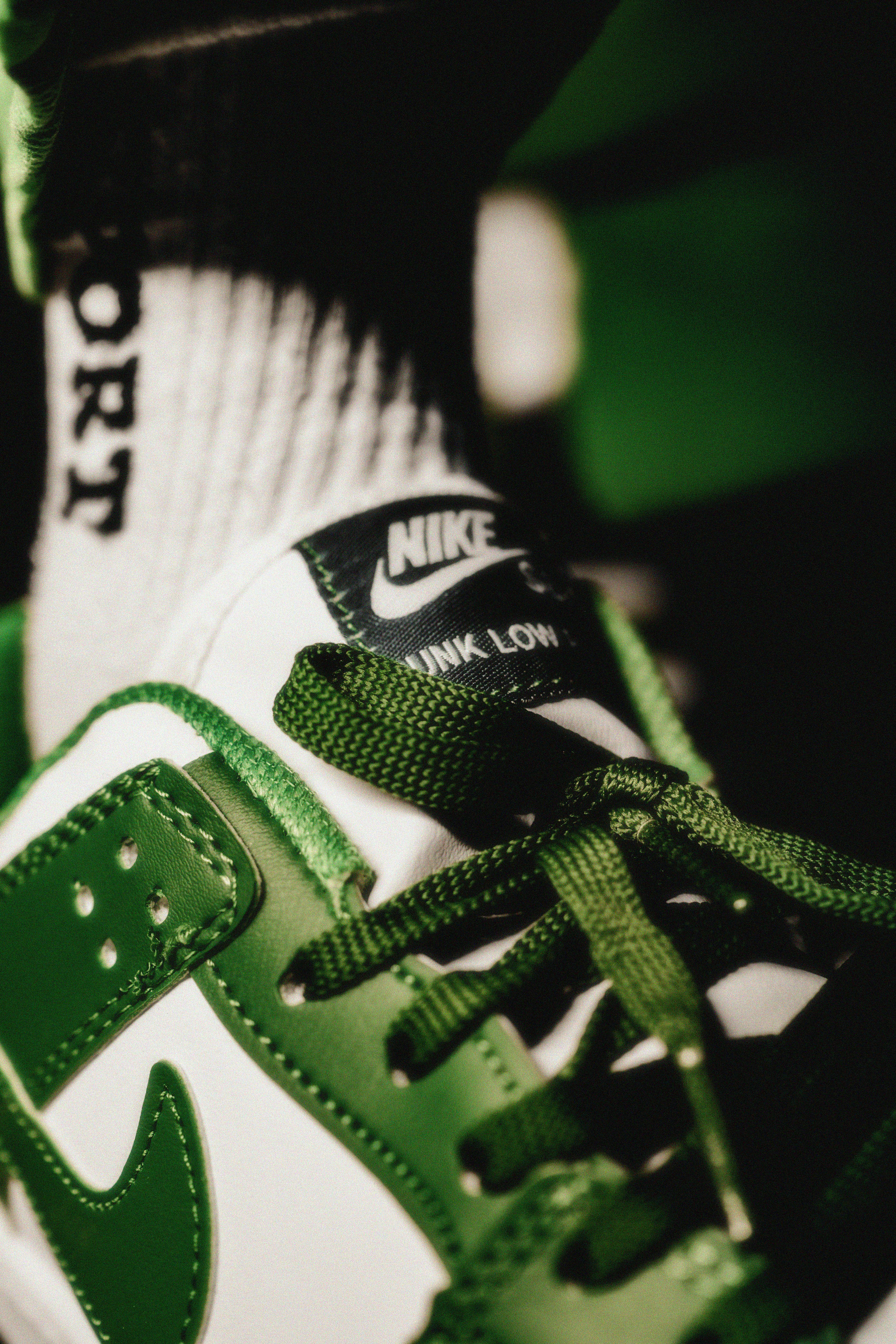 Tênis Nike Dunk Low 'Team Green