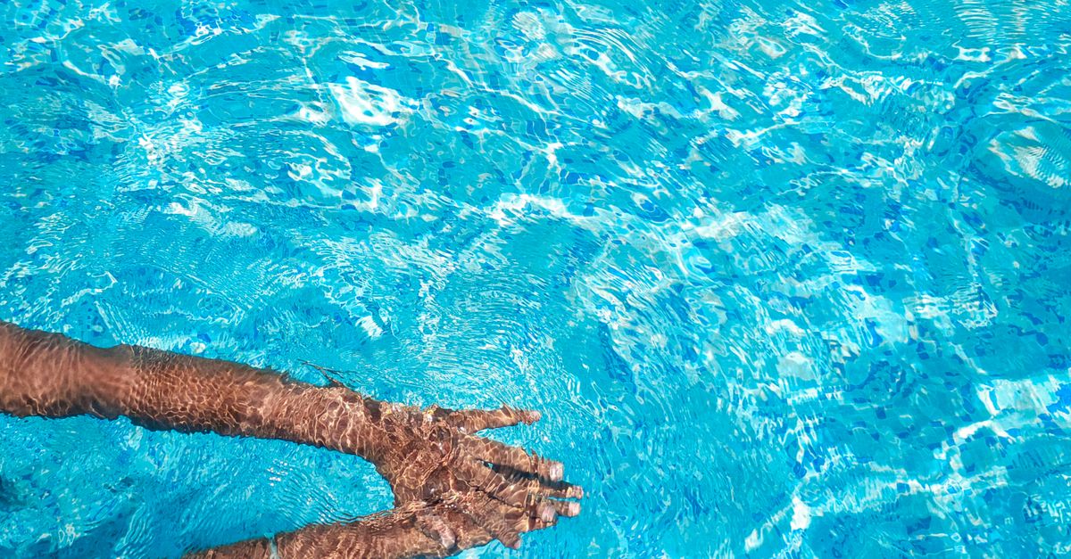 Best Pool Hand Hands of Swimmer in Swimming Pool · Free Stock Photo