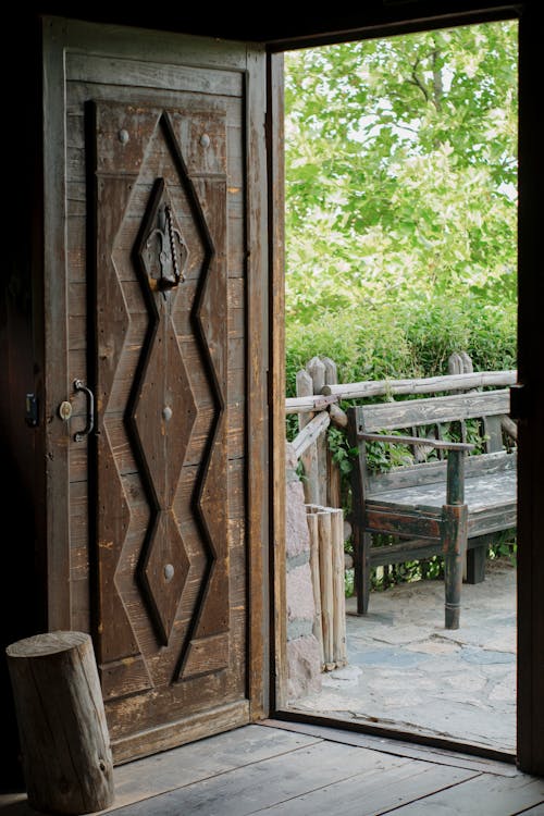 Základová fotografie zdarma na téma dřevěné dveře, otevřený, starožitnost