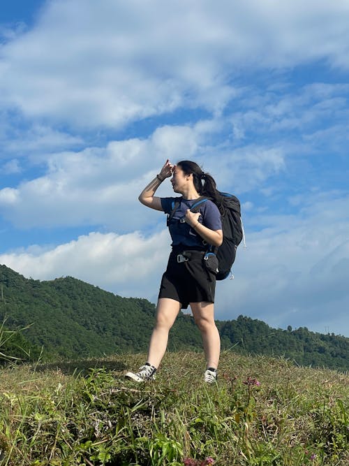 亞洲女人, 冒險, 垂直拍攝 的 免費圖庫相片