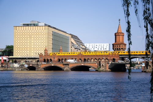 Kostenloses Stock Foto zu berliner u-bahn, brücke