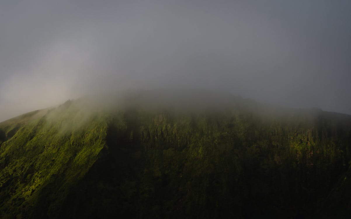 Immagine gratuita di montagne blu