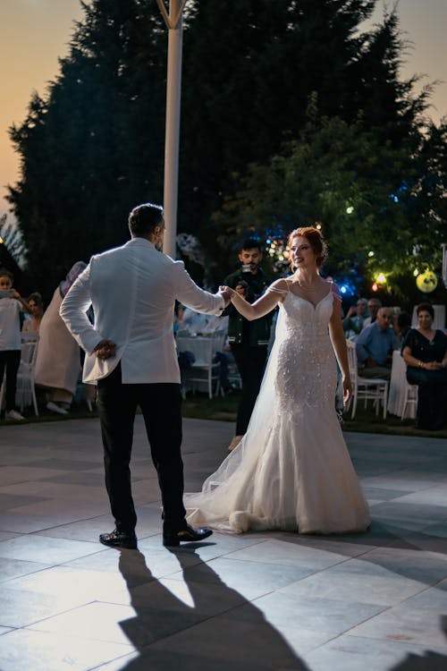 Foto d'estoc gratuïta de ballant, boda, dansa